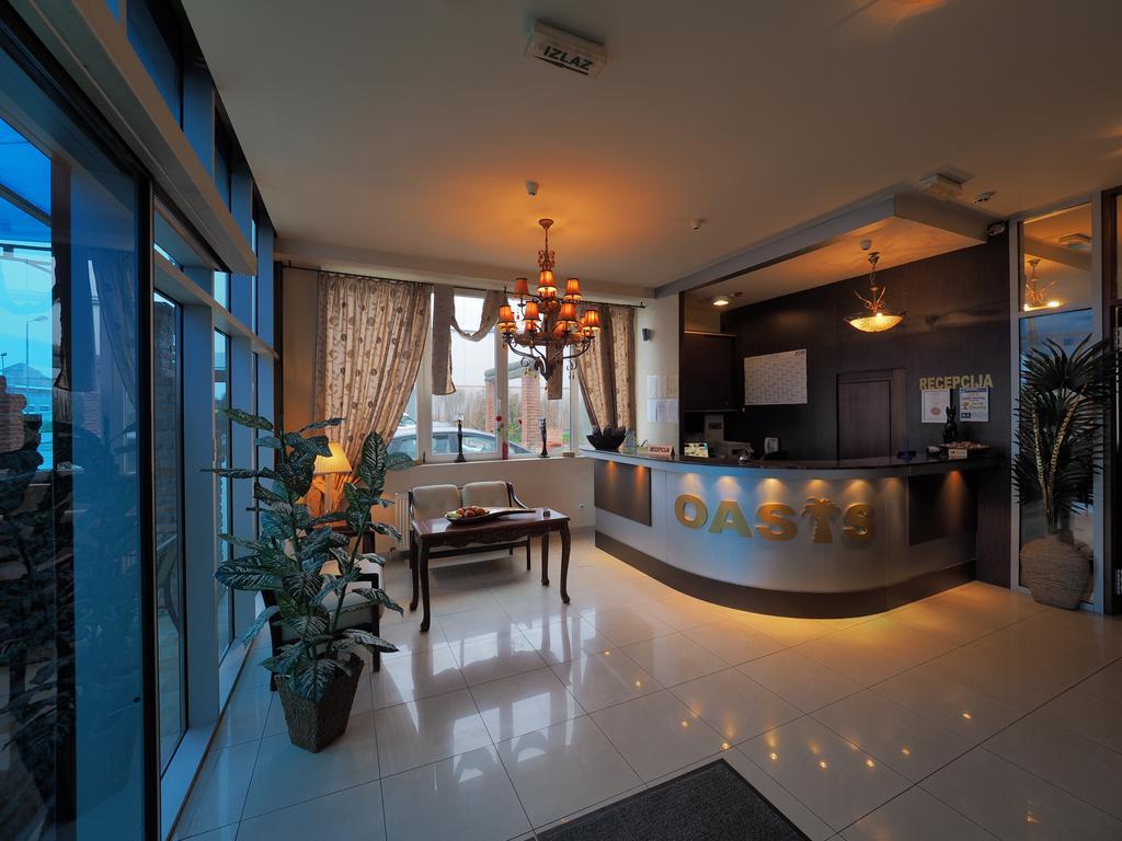 Garni Hotel Oasis Belgrád Kültér fotó
