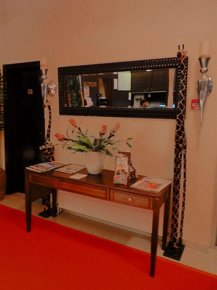 Garni Hotel Oasis Belgrád Kültér fotó