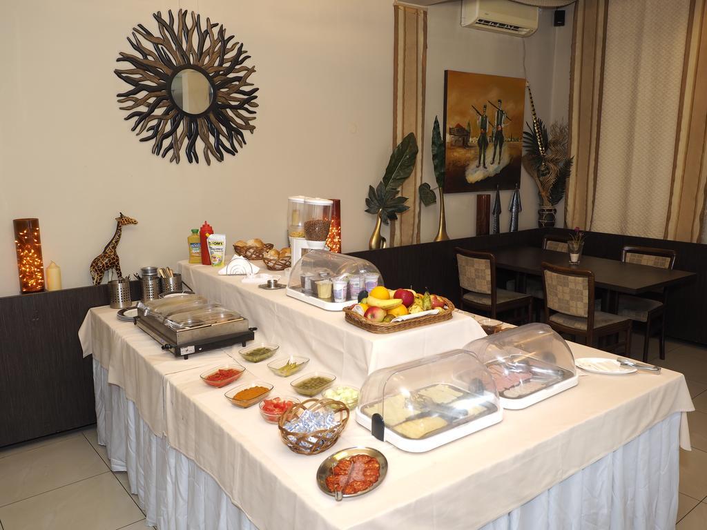 Garni Hotel Oasis Belgrád Kültér fotó